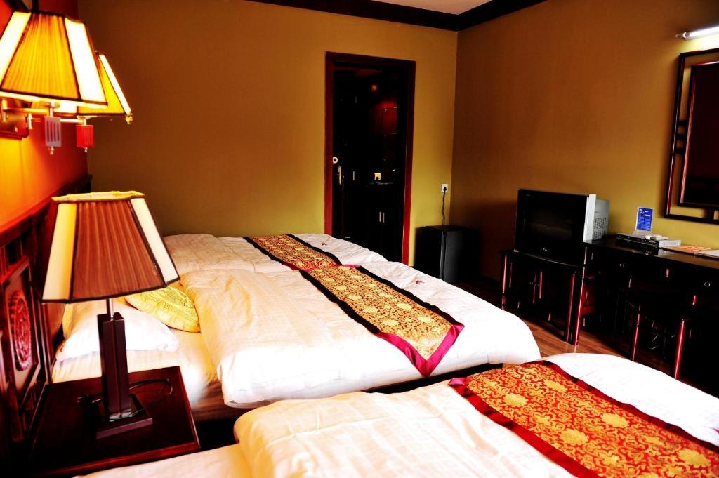 Dragon River Retreat Hotel Yangshuo Ruang foto