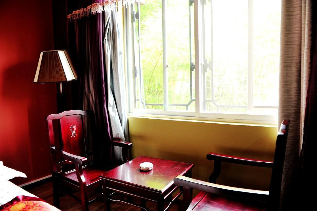Dragon River Retreat Hotel Yangshuo Ruang foto